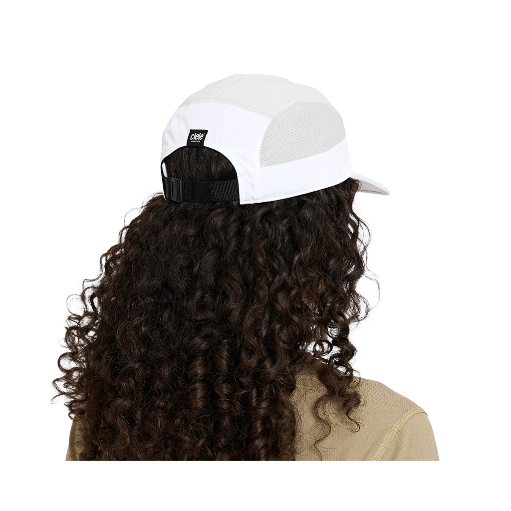 Cap Ciele GOCap Field IconicBar - White/Light Grey M/L - Genetik Sport