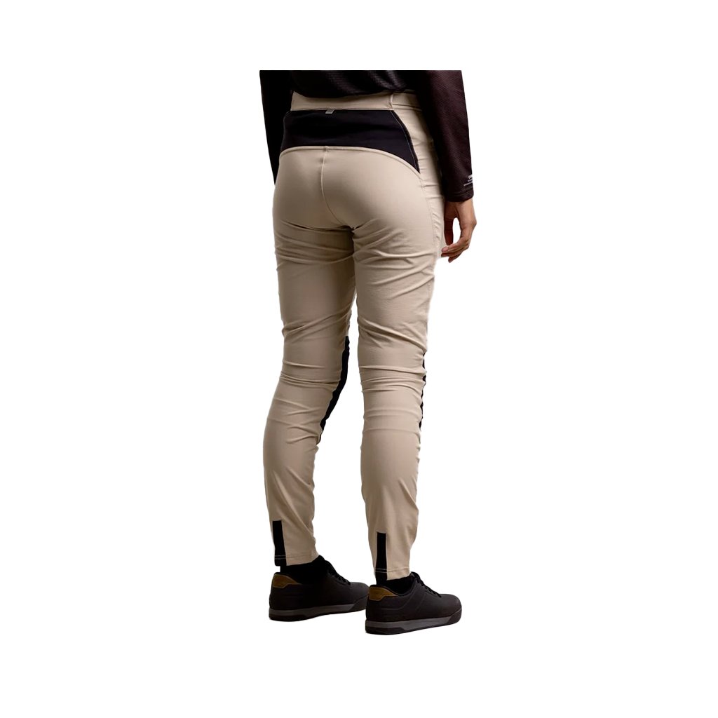 Pants Ilabb Womens Traverse - Oat - Genetik Sport