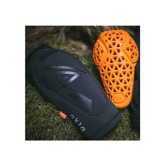 Akta trail knee pad black - Genetik Sport